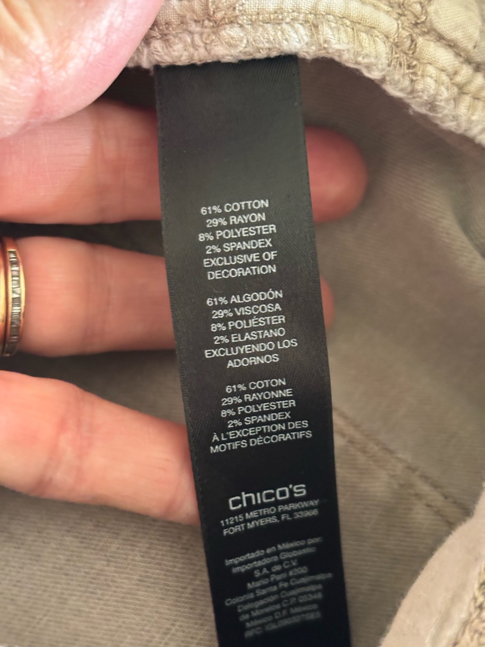 Chicos jeans So Slimming gray raw hem size 10 Chicos 1.5 - Picture 6 of 6